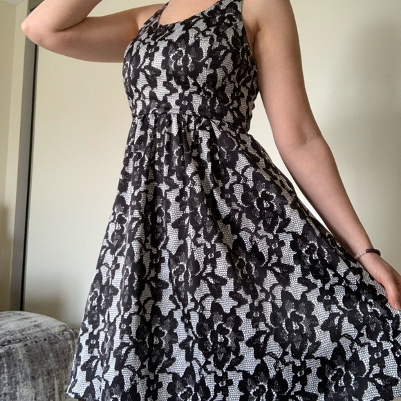 Dresses & Skirts - Kenzie Dress